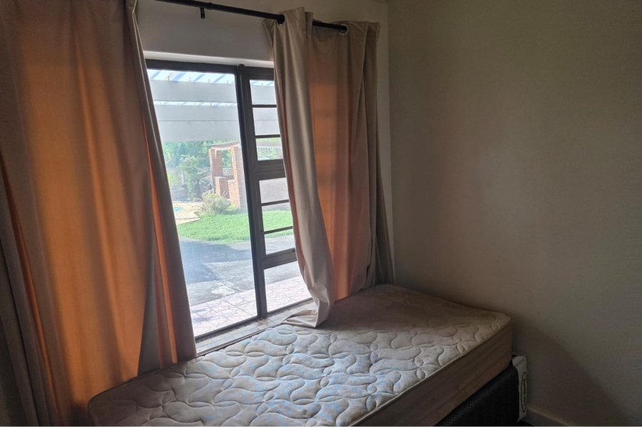 4 Bedroom Property for Sale in Sunnyridge Eastern Cape